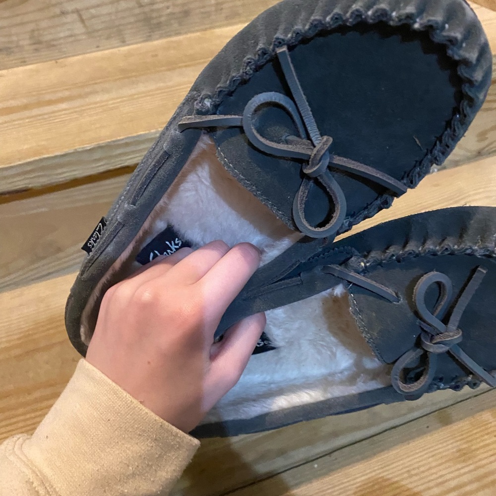 Clarks- slippers - Picture 3 of 4